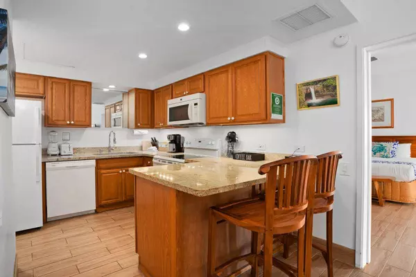75-6040 ALII DR #714, Kailua-kona, HI 96740