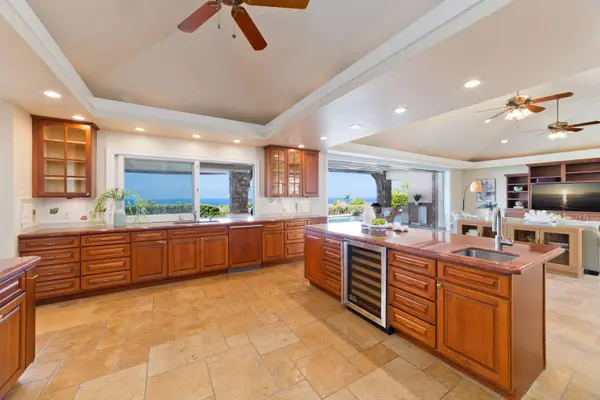 78-7043 MOLOLANI ST, Kailua-kona, HI 96740