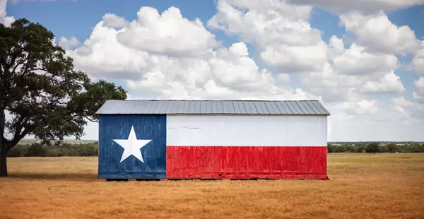 Texas Flag on Side of Barn_287110925
