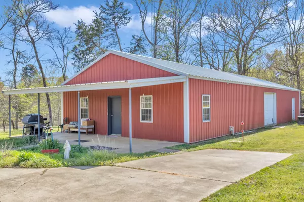4 East Texas Farm for Sale in Lindale Texas in Smith County Texas