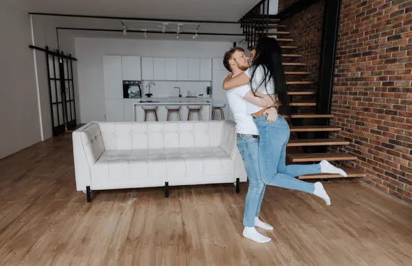 Love at First Showing: 7 Things Buyers Fall for Instantly,Bob Lucido Team