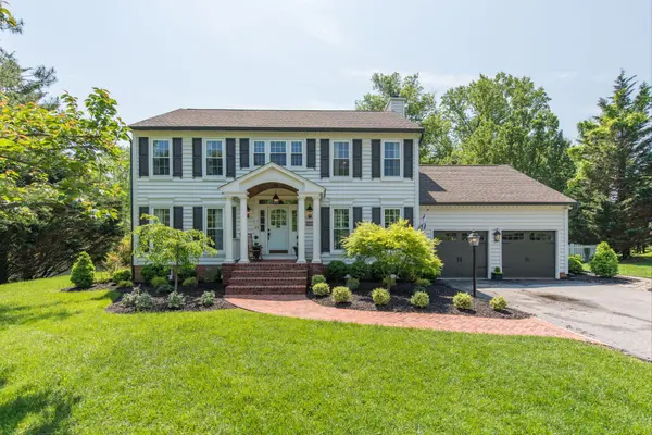 Maple Glen Ct 10214 Front-4