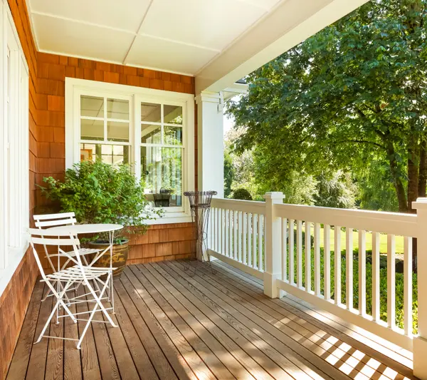 6 Tricks & Treats for Sellers: Sweeten Your Home’s Sale
