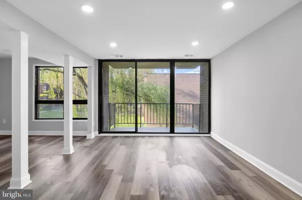 7975 RIGGS RD #5, Hyattsville, MD 20783