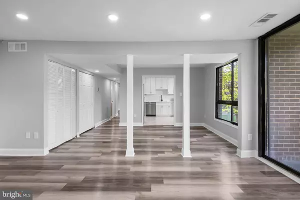 7975 RIGGS RD #5, Hyattsville, MD 20783