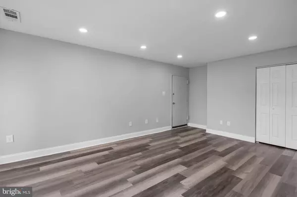 7975 RIGGS RD #5, Hyattsville, MD 20783