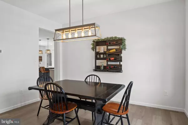 13 BANEBERRY ST, Stewartstown, PA 17363