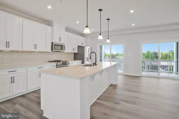 6647 CAMDEN ST, Middle River, MD 21220