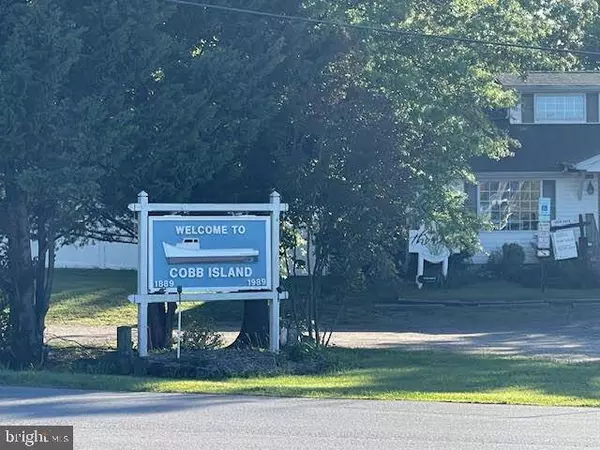 12350 NEALE SOUND DR, Cobb Island, MD 20625