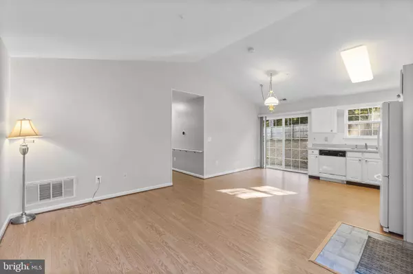 2010 RUDY SERRA #C, Sykesville, MD 21784