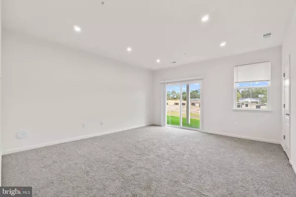 8217 LONGFORD RD, Millersville, MD 21108