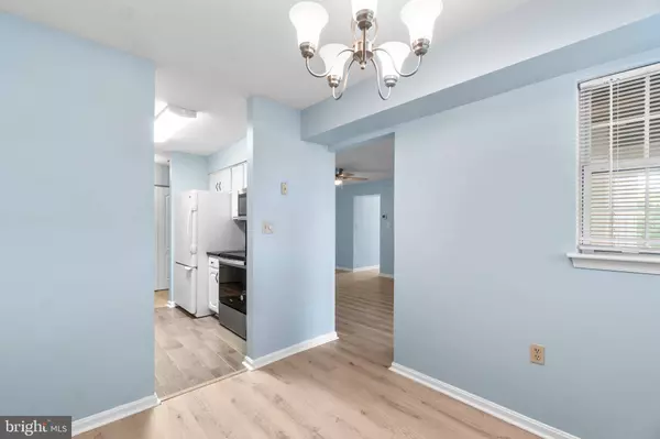 8378 MONTGOMERY RUN RD #D, Ellicott City, MD 21043