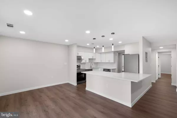 10053 WINDSTREAM DR #3, Columbia, MD 21044