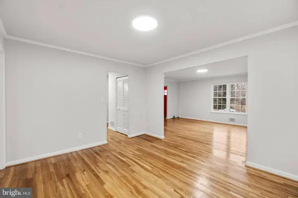 5 BLACKRIDGE CT, Baltimore, MD 21228