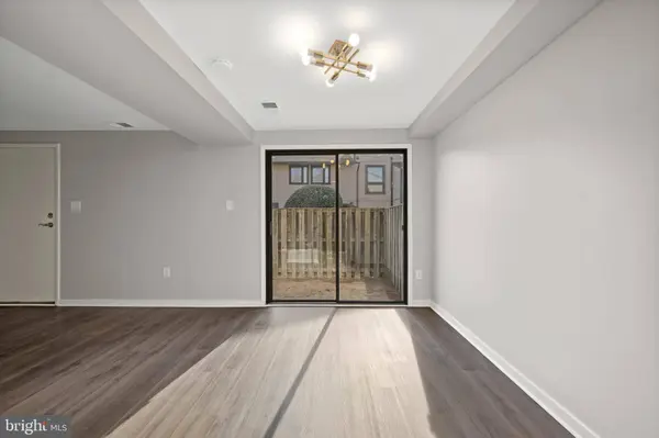 558 GLEN CT, Glen Burnie, MD 21061