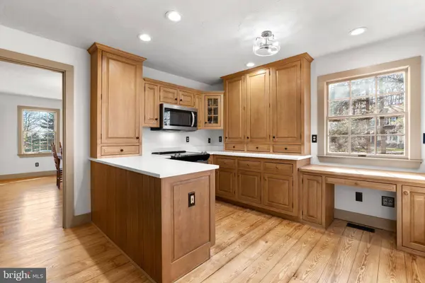 2472 FAIRWAY OAKS CT, Hampstead, MD 21074