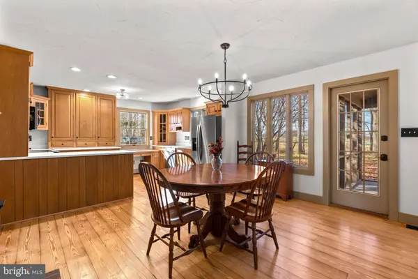 2472 FAIRWAY OAKS CT, Hampstead, MD 21074