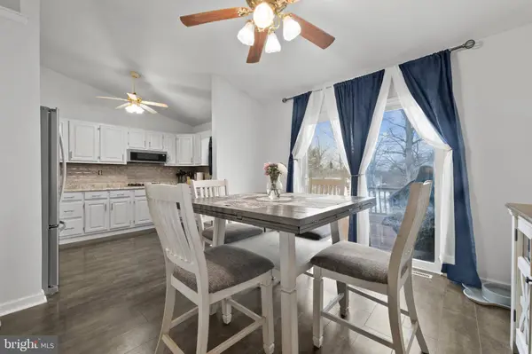 11 YORKTOWNE CT, Littlestown, PA 17340