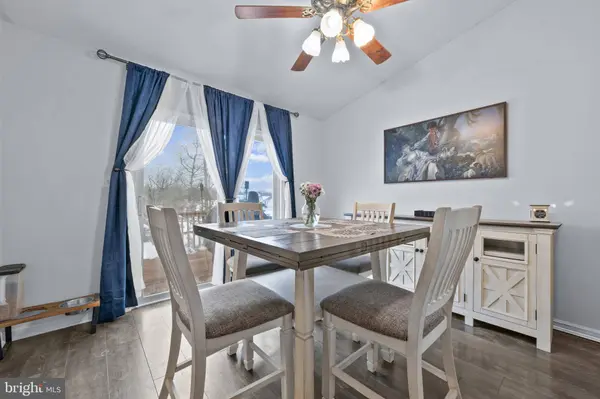 11 YORKTOWNE CT, Littlestown, PA 17340