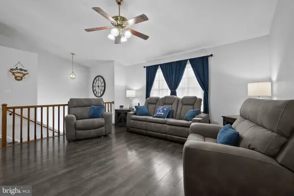 11 YORKTOWNE CT, Littlestown, PA 17340