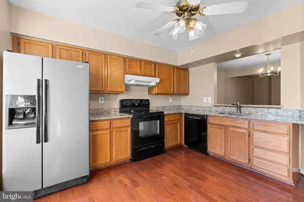 8871 MANAHAN DR, Ellicott City, MD 21043