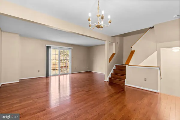 8871 MANAHAN DR, Ellicott City, MD 21043