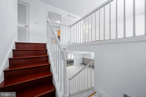 7 BROMWELL CT, Cockeysville, MD 21030