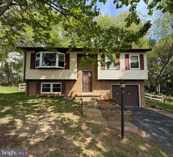 1956 GARDENIA ST, Sykesville, MD 21784