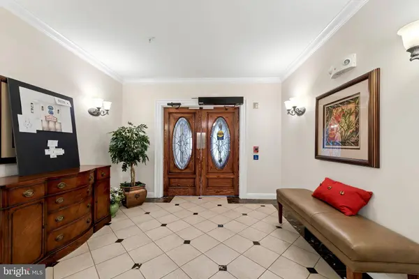 6155 SHADYWOOD RD #401, Elkridge, MD 21075