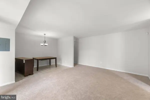 5472 CEDAR LN #A2, Columbia, MD 21044