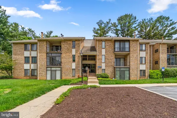 5472 CEDAR LN #A2, Columbia, MD 21044