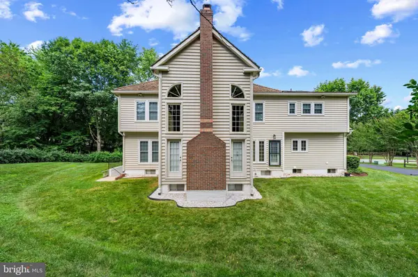 15622 BLACKBERRY DR, North Potomac, MD 20878