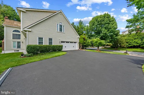 15622 BLACKBERRY DR, North Potomac, MD 20878