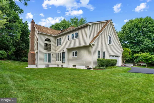 15622 BLACKBERRY DR, North Potomac, MD 20878