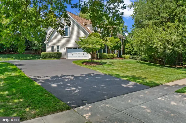 15622 BLACKBERRY DR, North Potomac, MD 20878