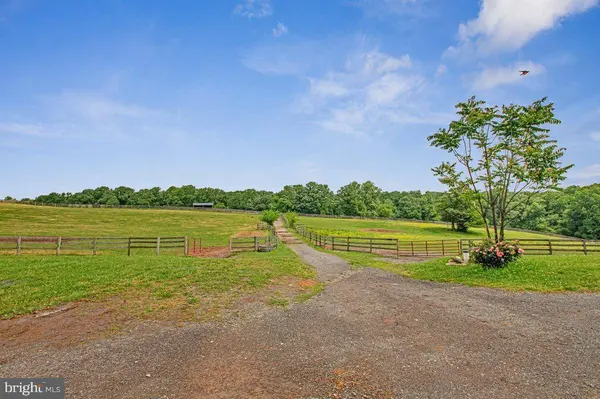 26220 MULLINIX MILL RD, Mount Airy, MD 21771