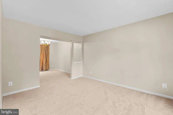 2106 CARRIAGE SQUARE PL, Silver Spring, MD 20906