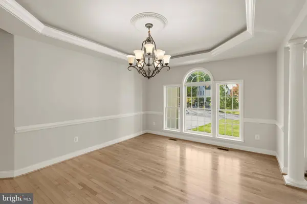 9724 CENTENNIAL MEADOWS LN, Ellicott City, MD 21042