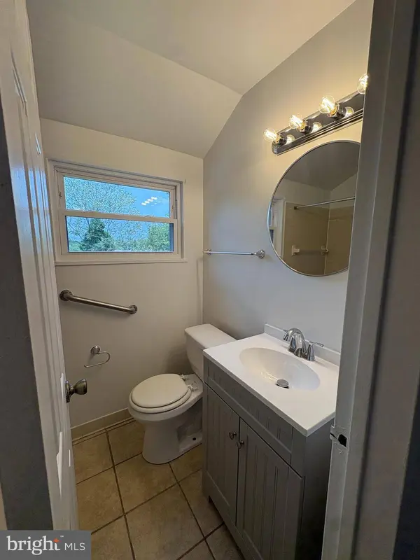 6212 CARTERS LN, Riverdale, MD 20737