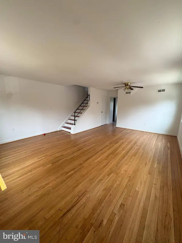 6212 CARTERS LN, Riverdale, MD 20737