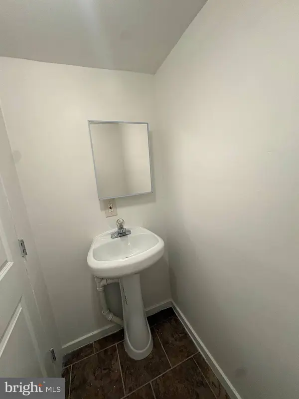 6212 CARTERS LN, Riverdale, MD 20737