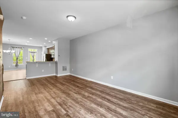 7204 WINDING HILLS DR, Hanover, MD 21076