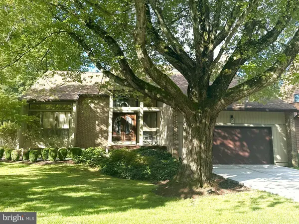 6184 LLANFAIR DR