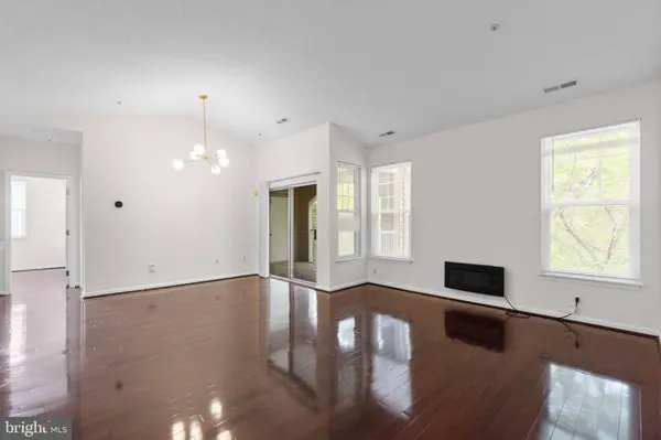 7204 BOGLEY RD #303, Windsor Mill, MD 21244