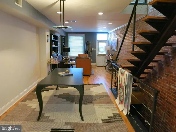 715 S EAST AVE, Baltimore, MD 21224