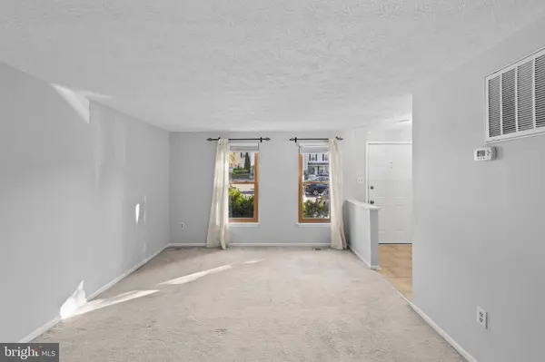 7515 SUMMER BLOSSOM LN, Columbia, MD 21046