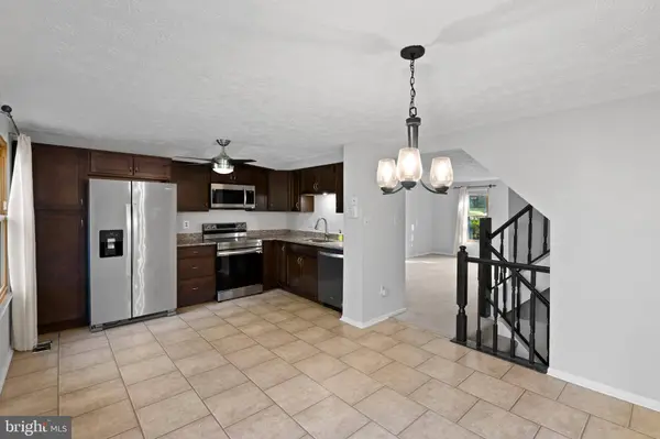 7515 SUMMER BLOSSOM LN, Columbia, MD 21046