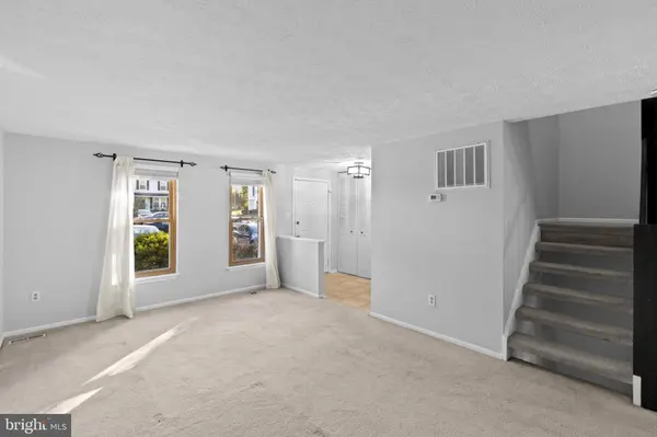 7515 SUMMER BLOSSOM LN, Columbia, MD 21046