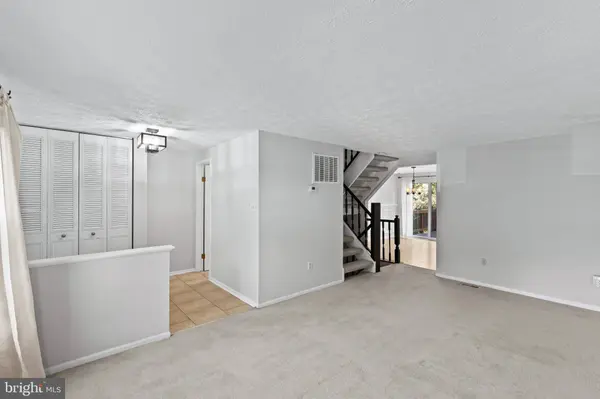 7515 SUMMER BLOSSOM LN, Columbia, MD 21046
