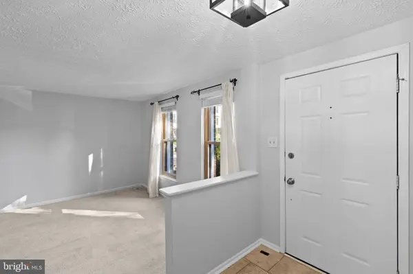 7515 SUMMER BLOSSOM LN, Columbia, MD 21046